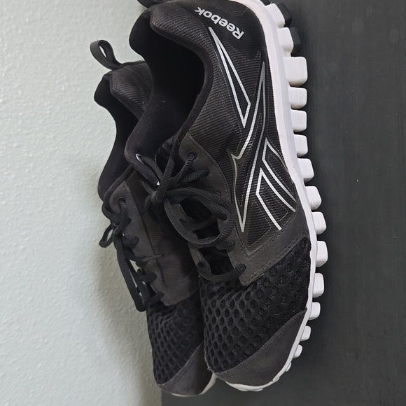 Reebok Realflex Black Sneakers Size 8 - Picture 4 of 8